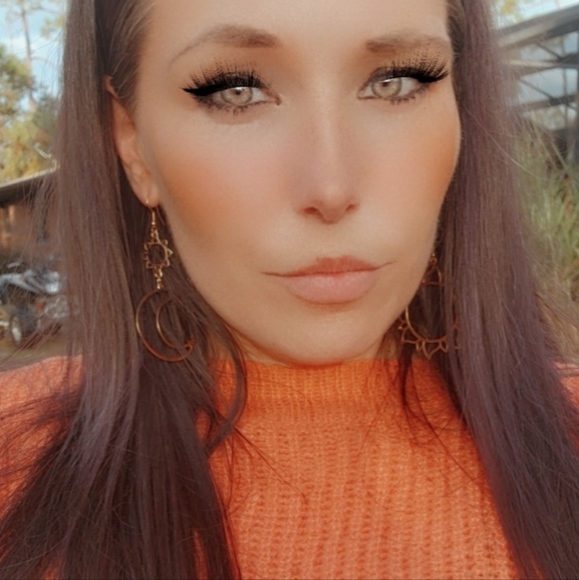 Custom Clothing, Cup, Totes, Home Decor & More! - Picture 7 of 8